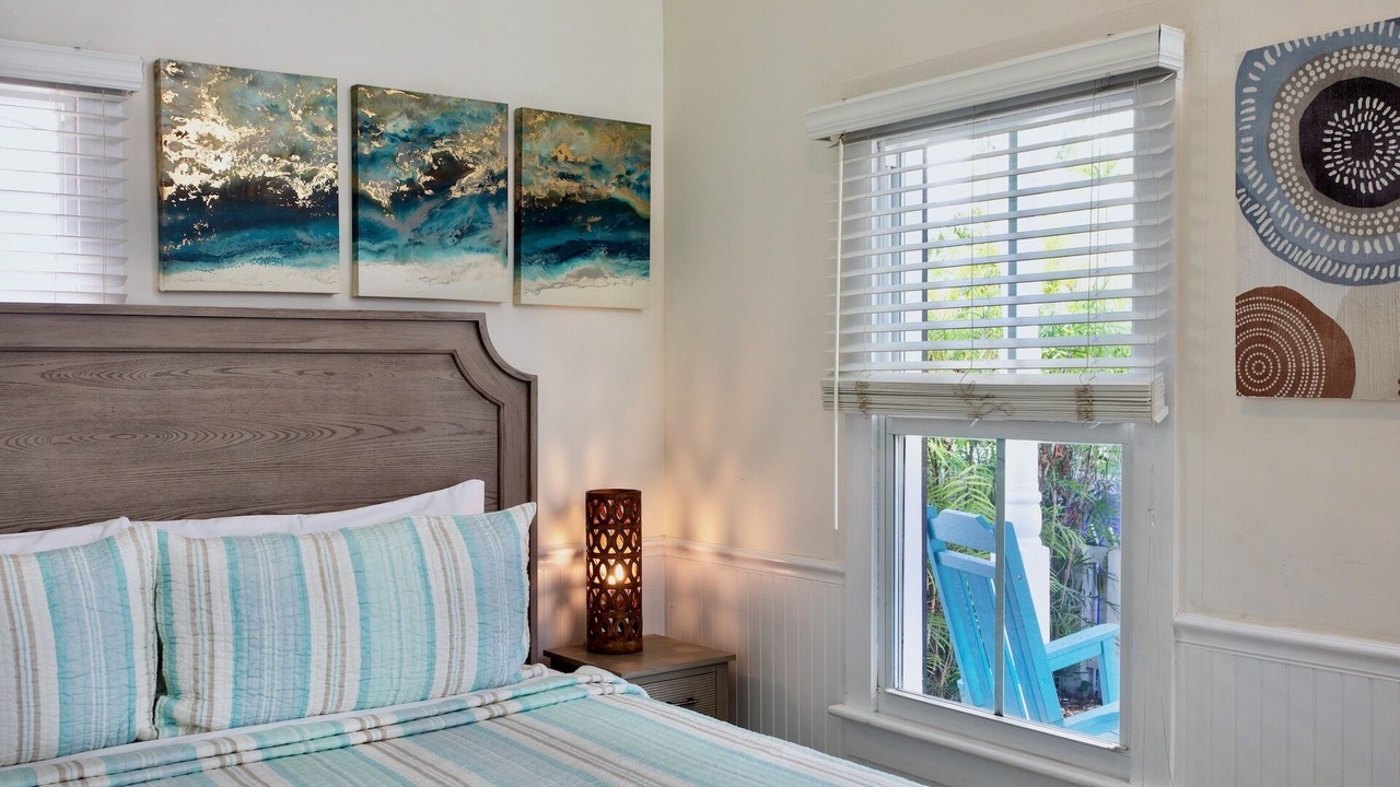 Photo of Bedroom in Uptown - Upper Duval