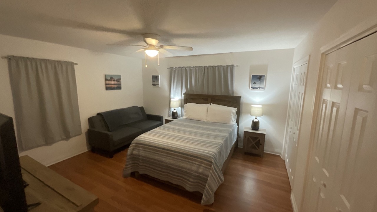 Photo of Bedroom in Shoreline Park