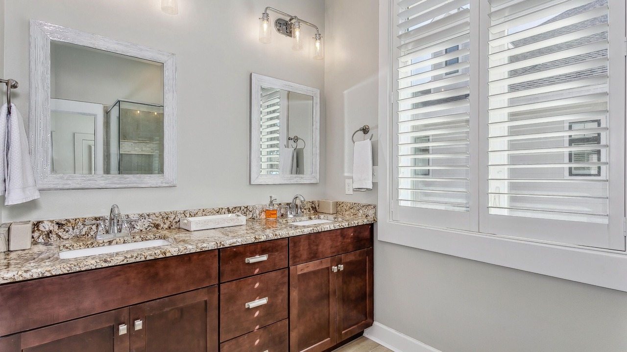 Photo of Bathroom in Gulf Breeze