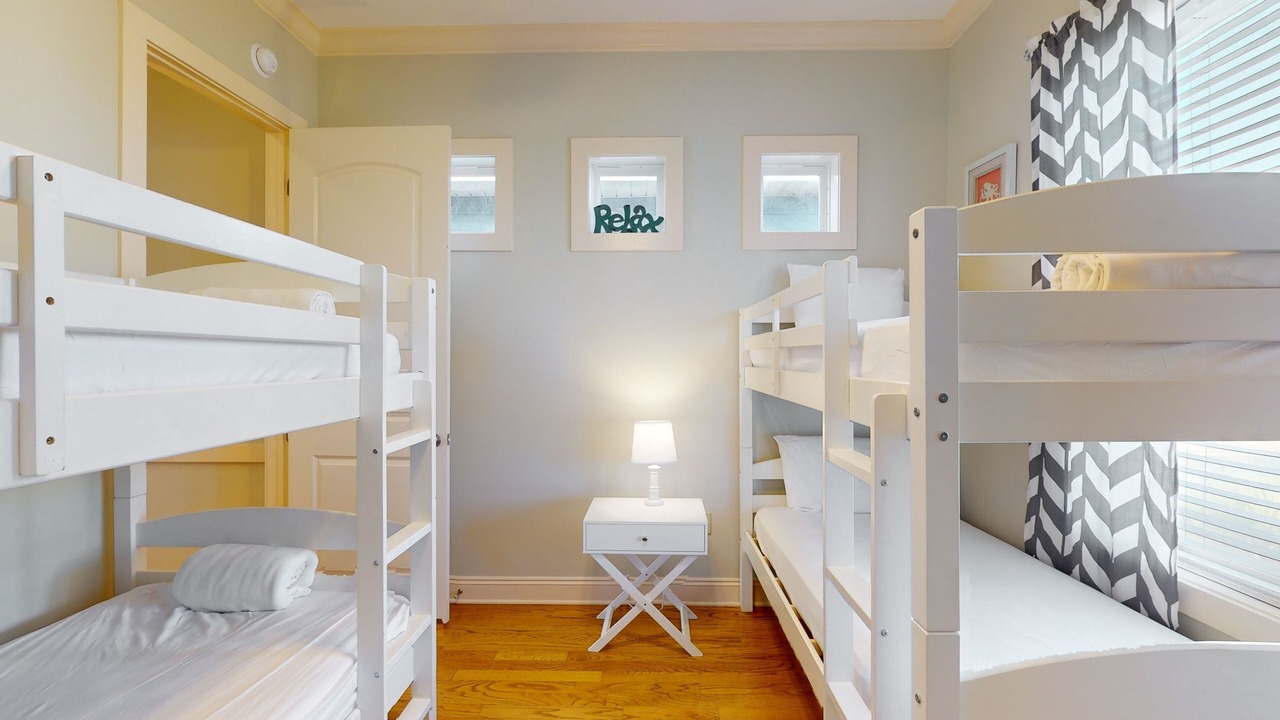 Photo of Bedroom in Crescent Beach