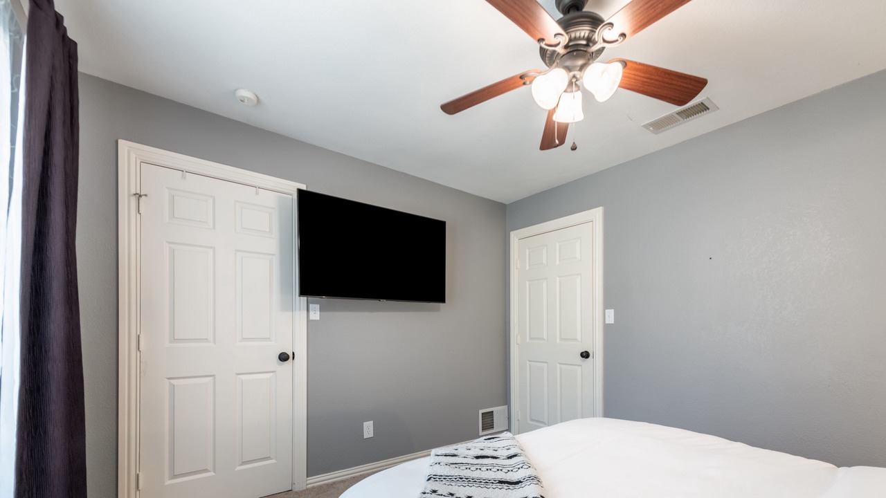 Photo of Bedroom in Southwest Carrollton
