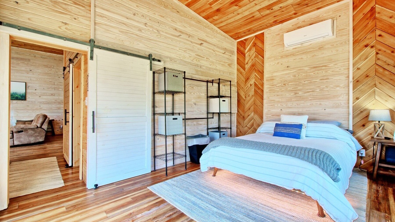 Photo of Bedroom in South Toledo Bend