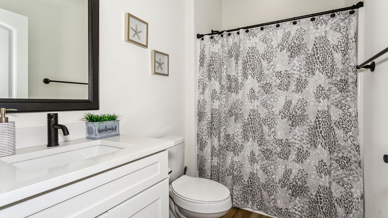 Photo of Bathroom in Ono Island