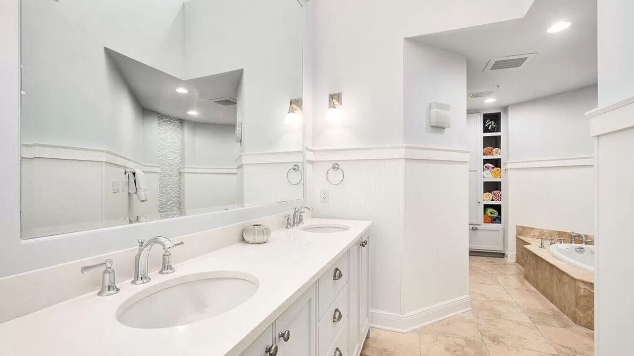 Photo of Bathroom in Rosemary Beach