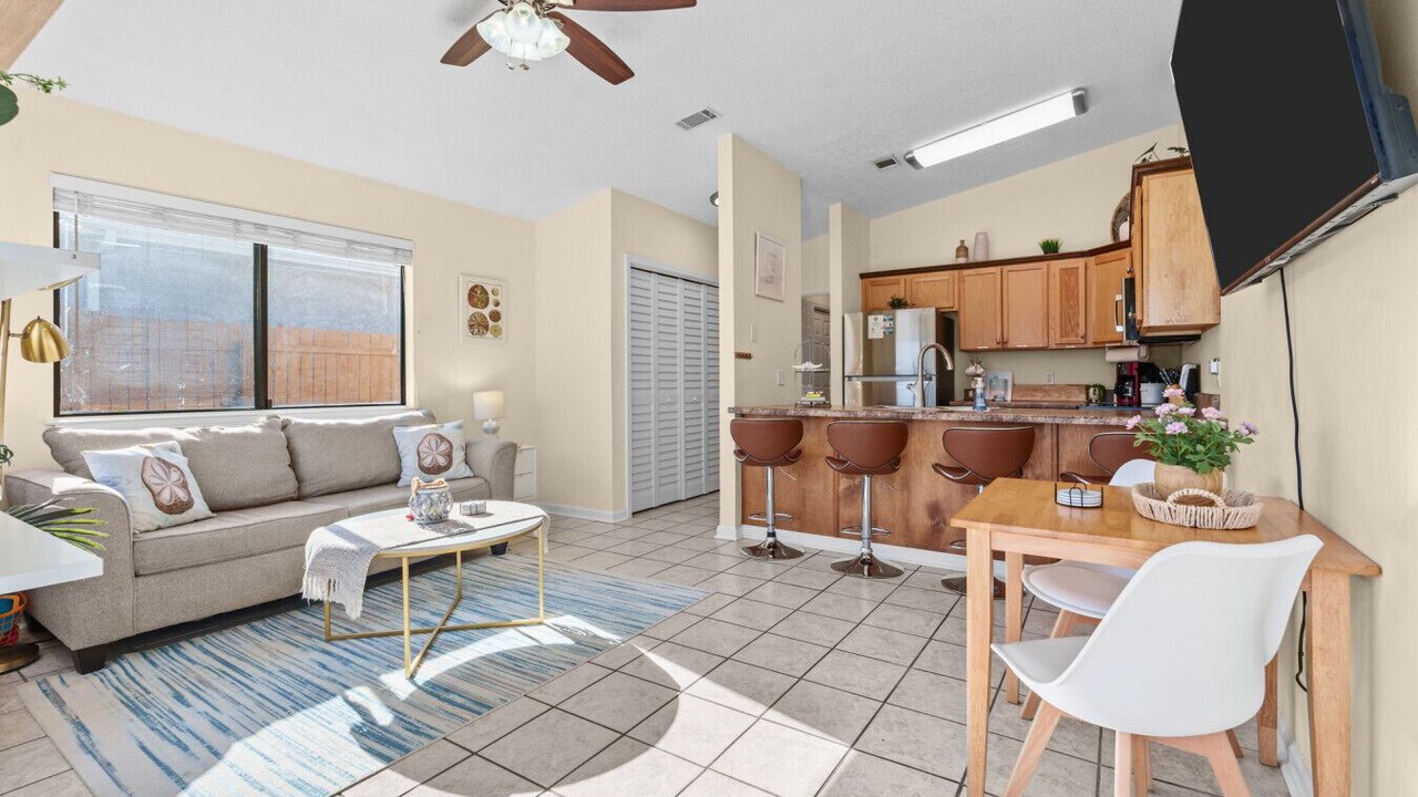 Photo of Bedroom in Biltmore Beach