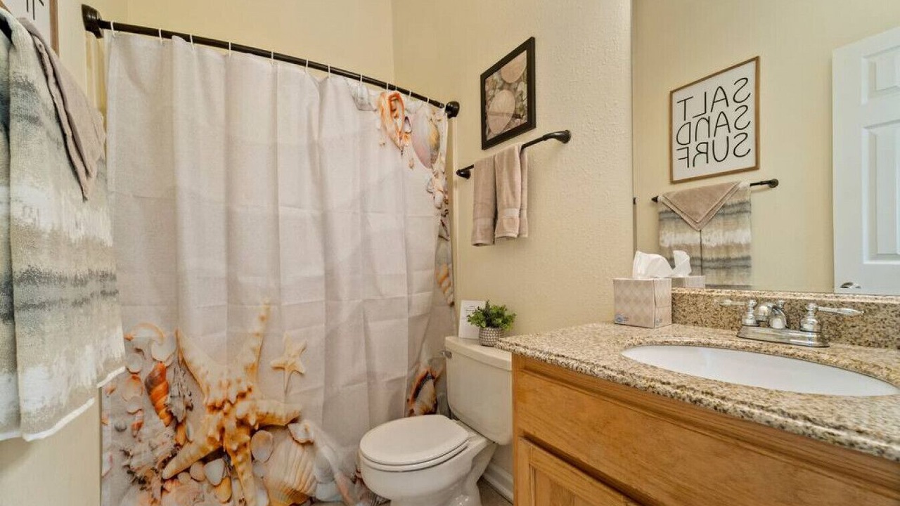 Photo of Bathroom in Biltmore Beach