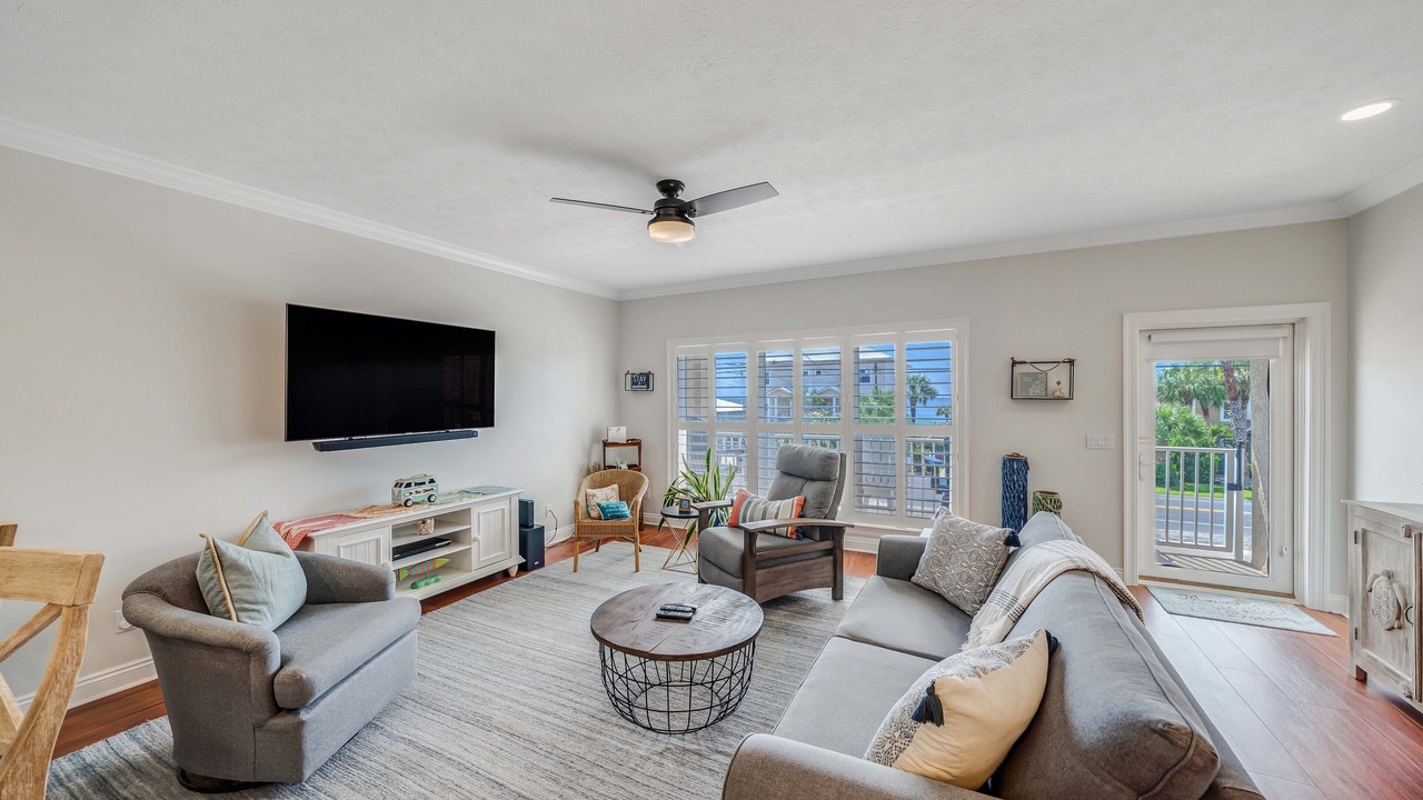 Photo of Bedroom in Laguna Beach Estates