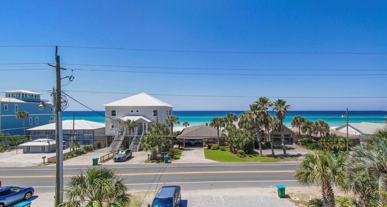 Photo of Patio Balcony in Laguna Beach Estates