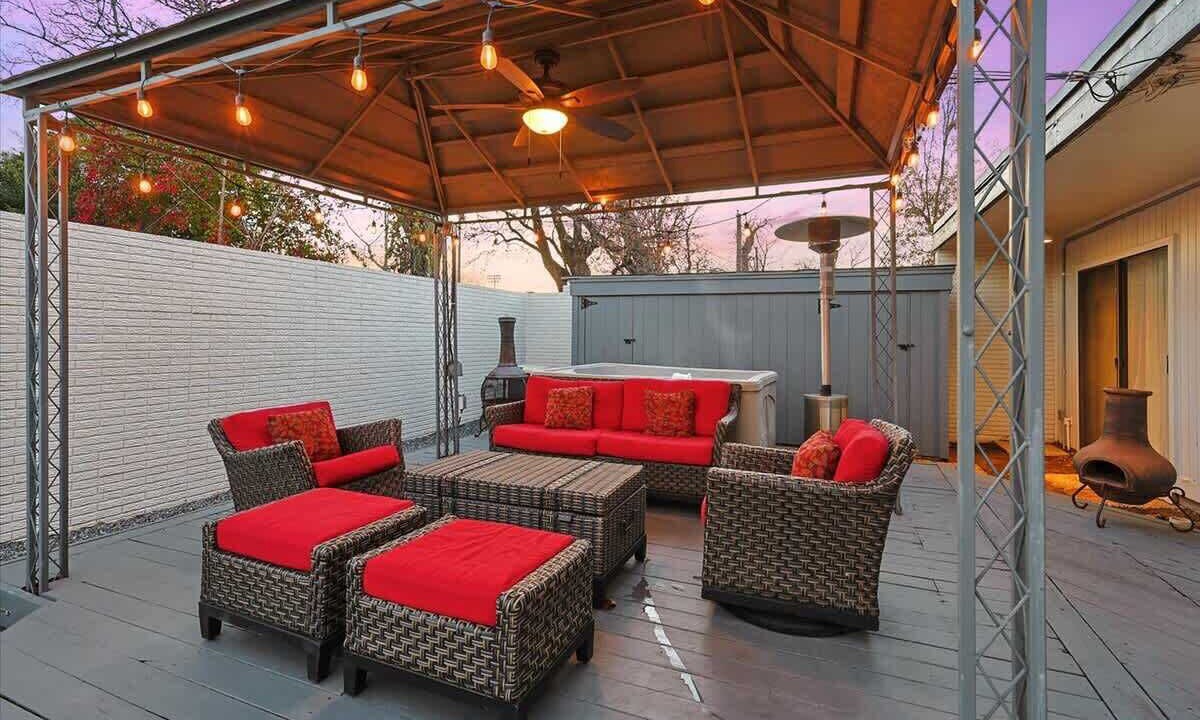 Photo of Patio Balcony in Irving