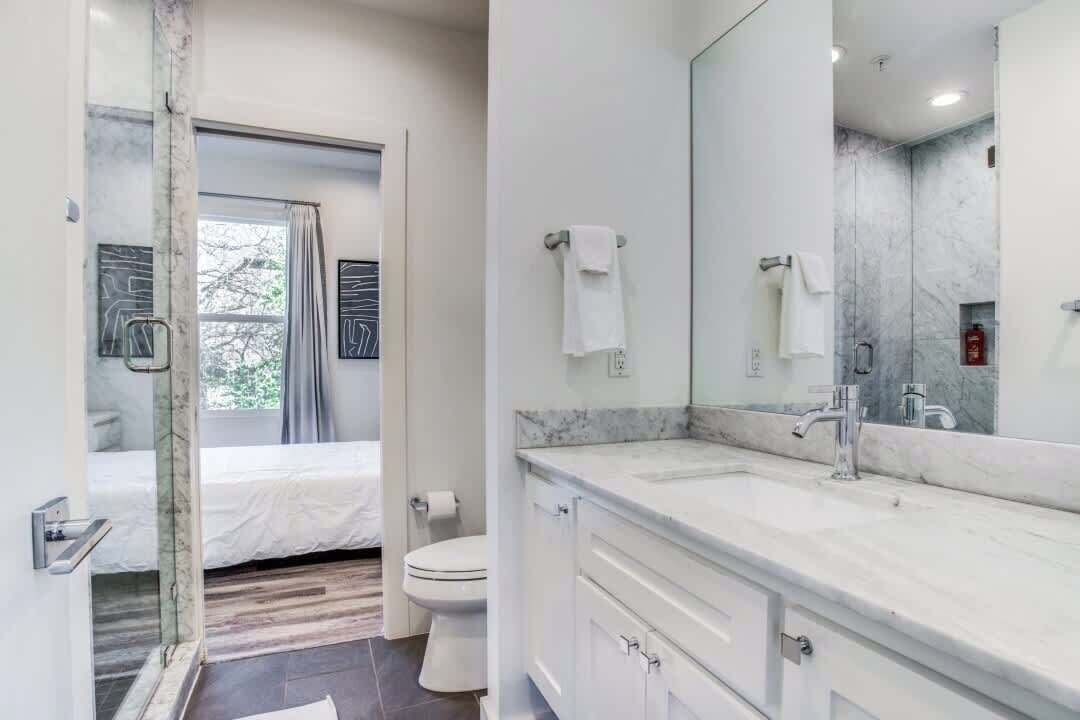 Photo of Bathroom in Oak Lawn