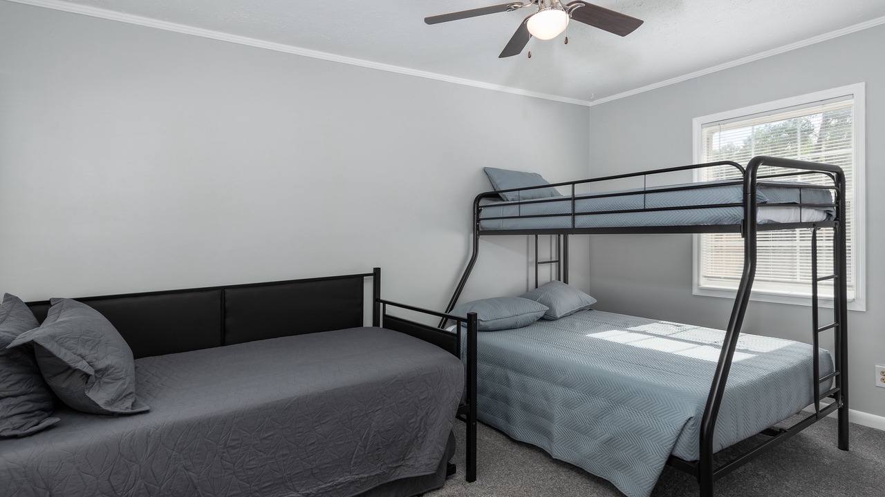 Photo of Bedroom in Long Beach