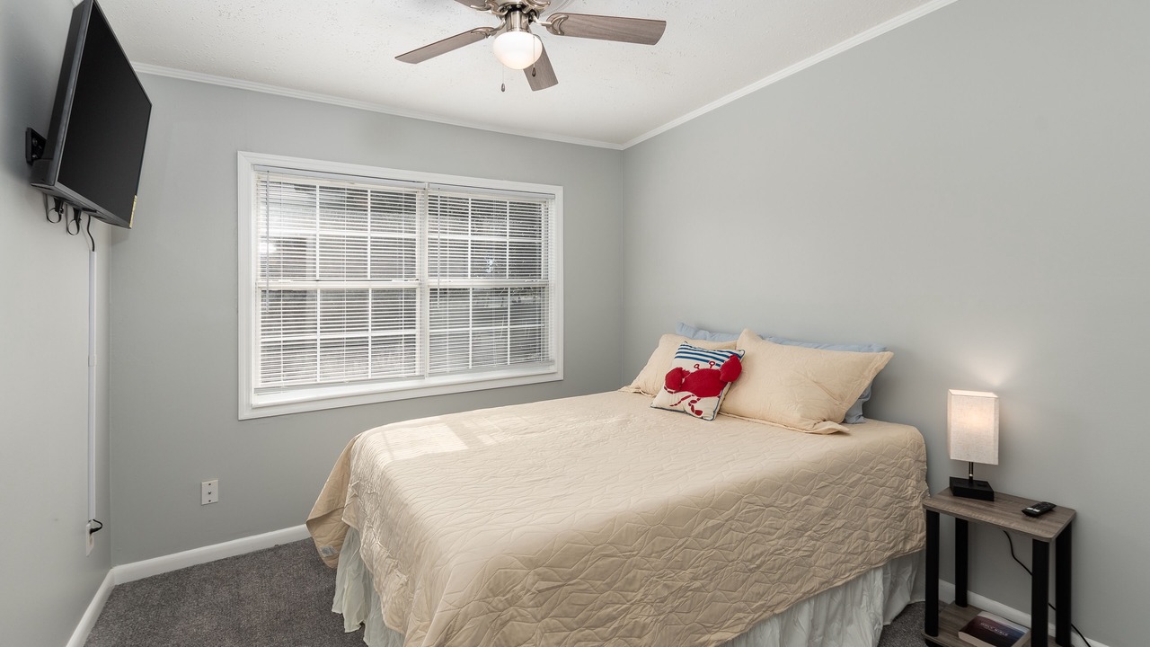 Photo of Bedroom in Long Beach