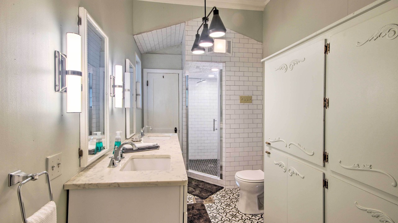 Photo of Bathroom in Natchez