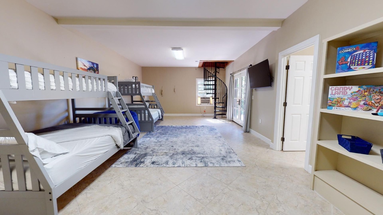 Photo of Bedroom in Samantha
