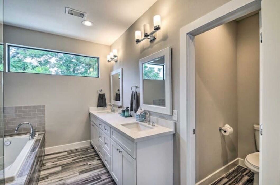 Photo of Bathroom in Northside