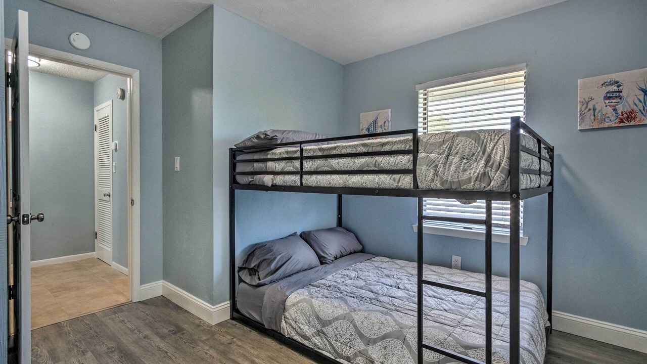 Photo of Bedroom in Mary Esther