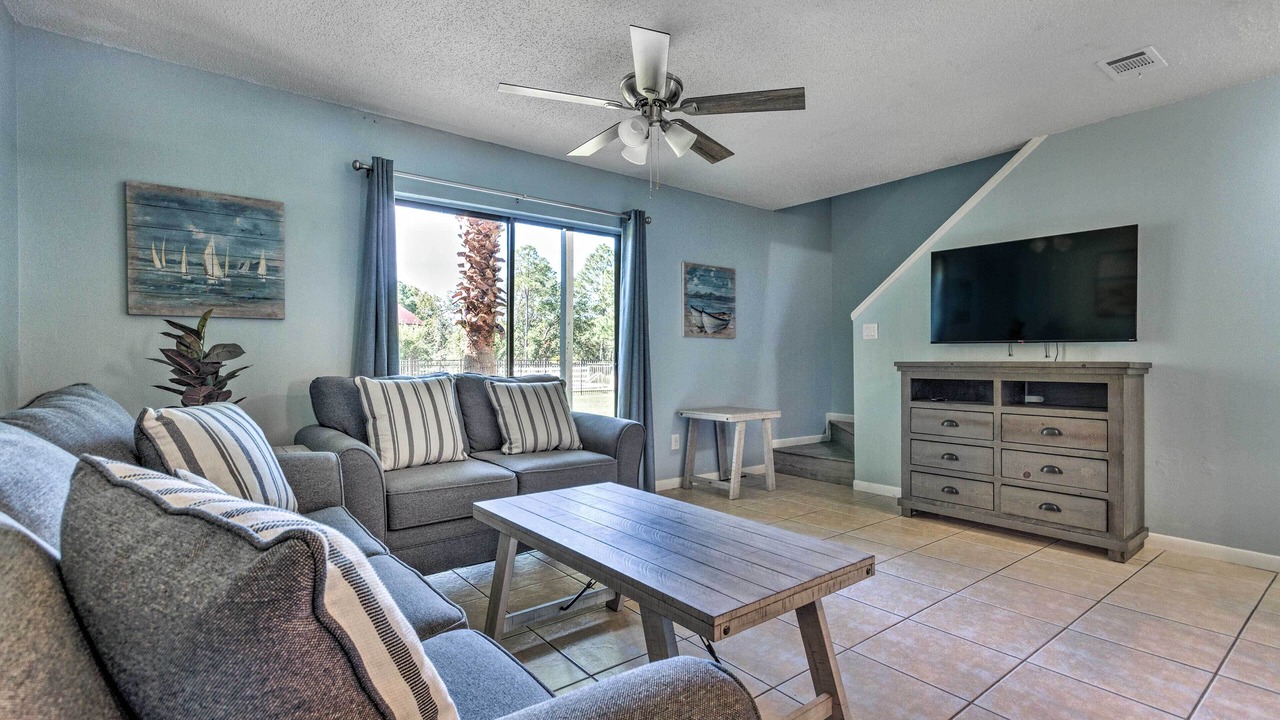 Photo of Livingroom in Mary Esther