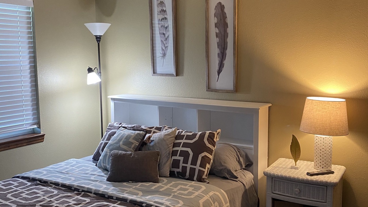 Photo of Bedroom in Groveoak
