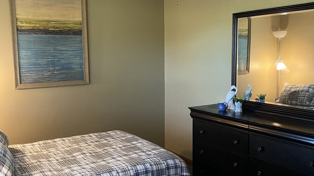 Photo of Bedroom in Groveoak