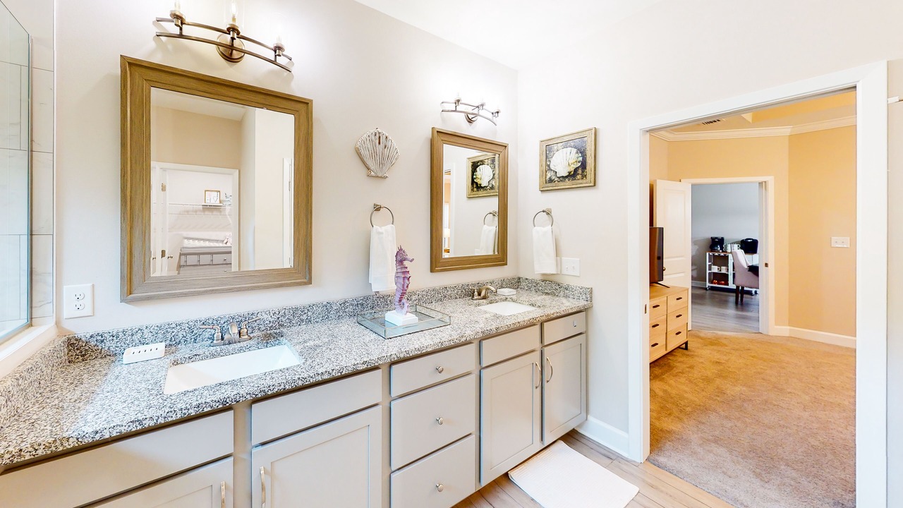 Photo of Bathroom in Navarre