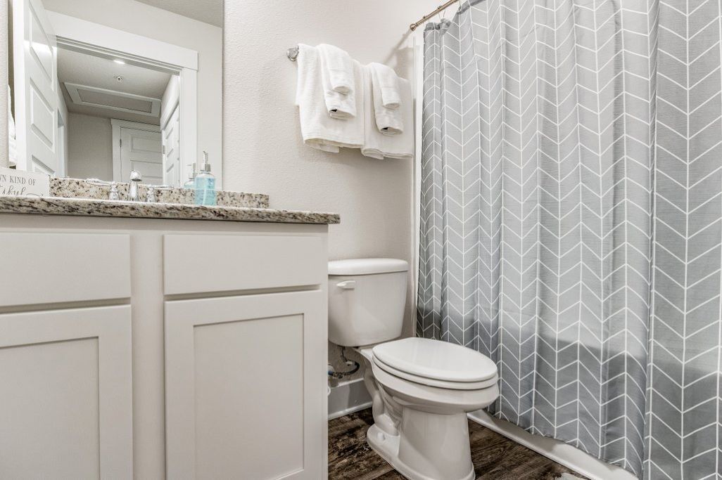Photo of Bathroom in Pine Forest