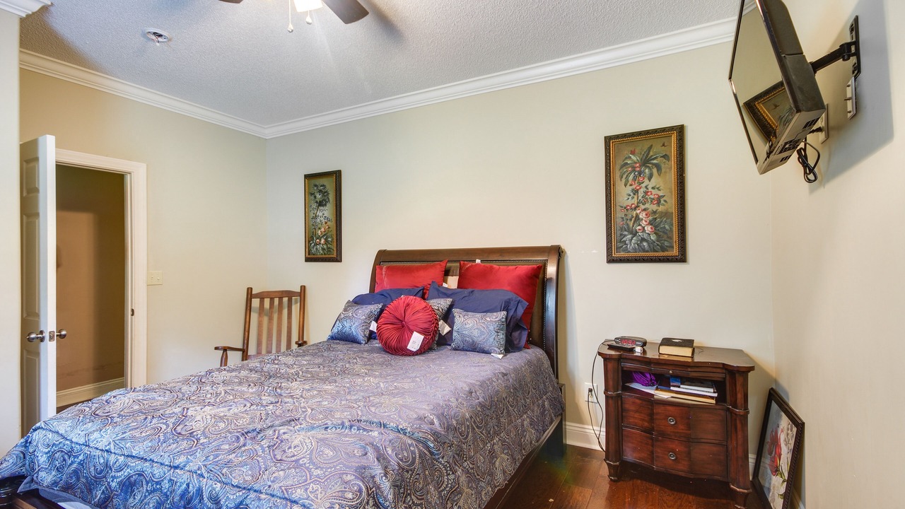 Photo of Bedroom in Greenwood