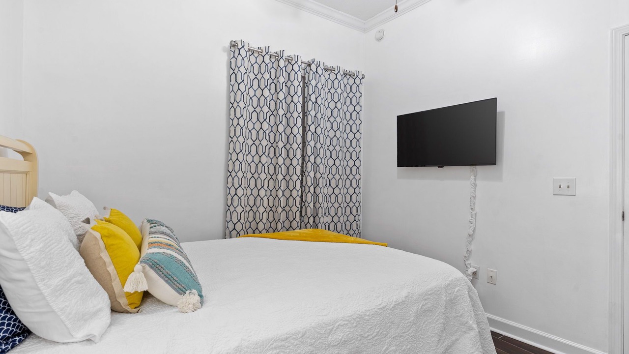 Photo of Bedroom in Gulfport
