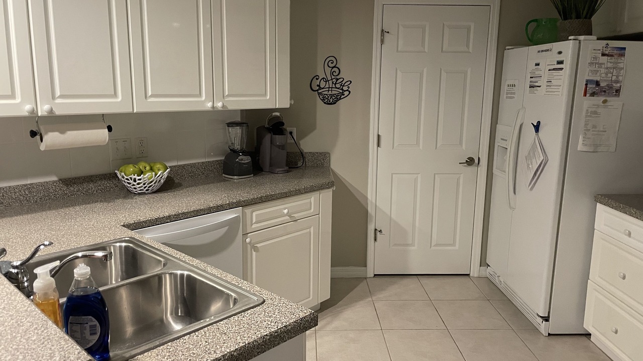 Photo of Kitchen in New Smyrna Beach
