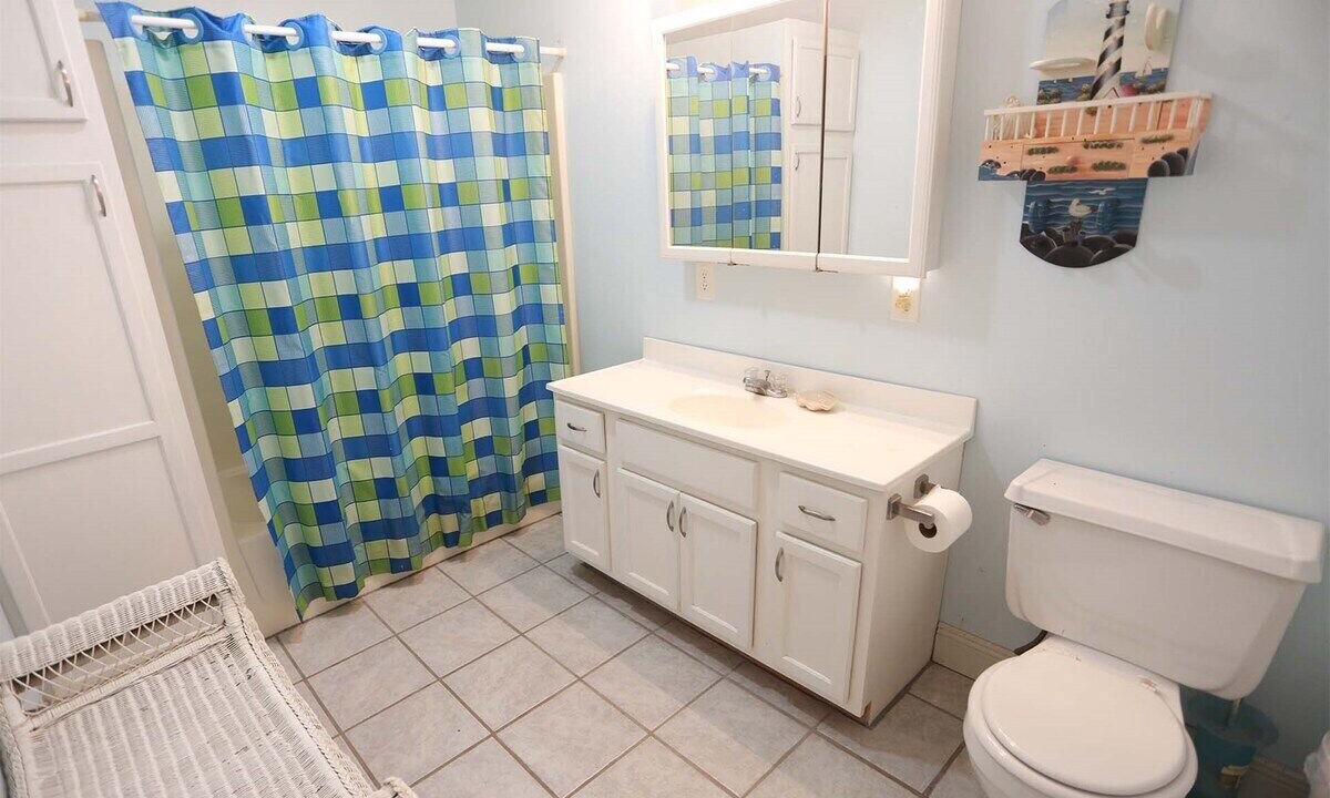 Photo of Bathroom in Golden Meadow