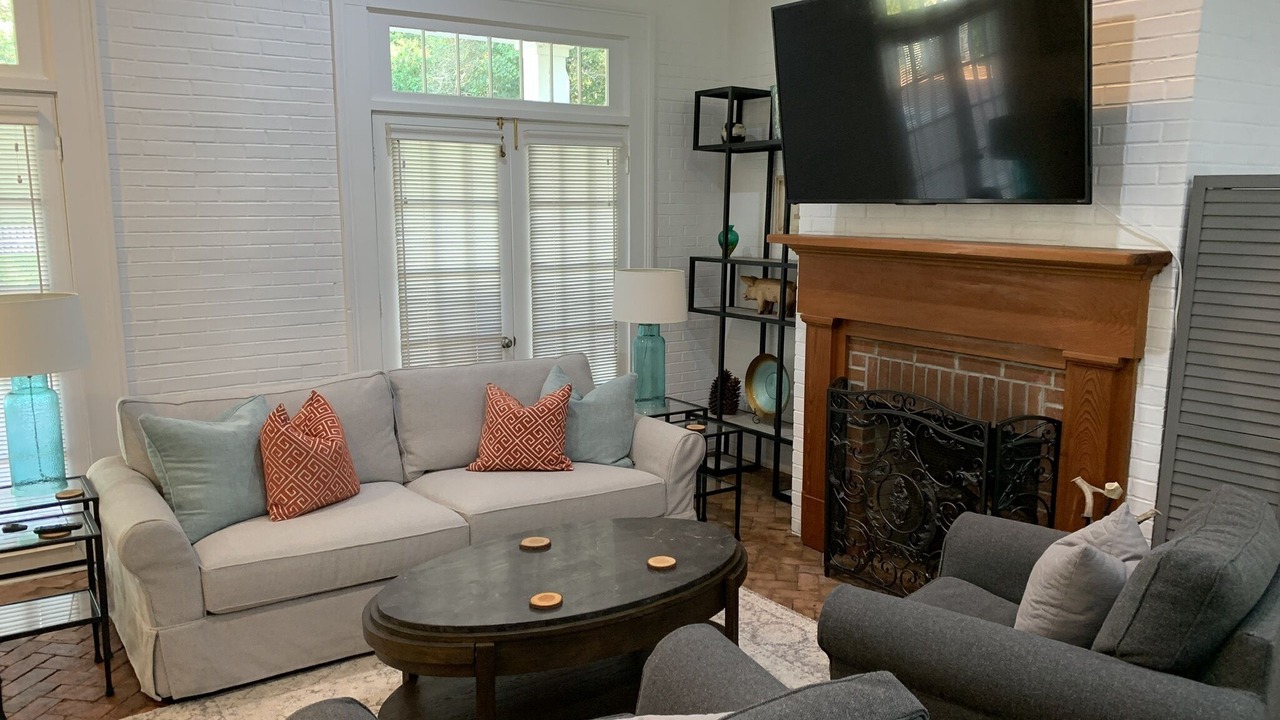 Photo of Livingroom in Natchez