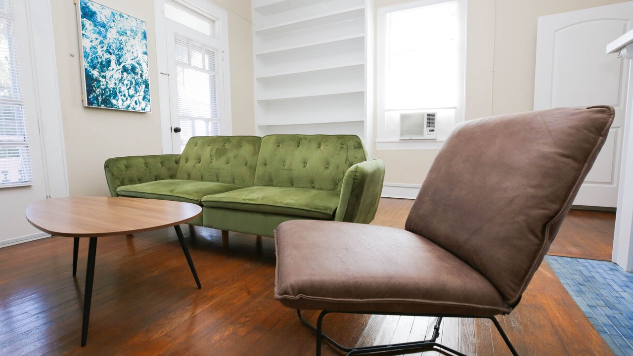 Photo of Livingroom in Downtown