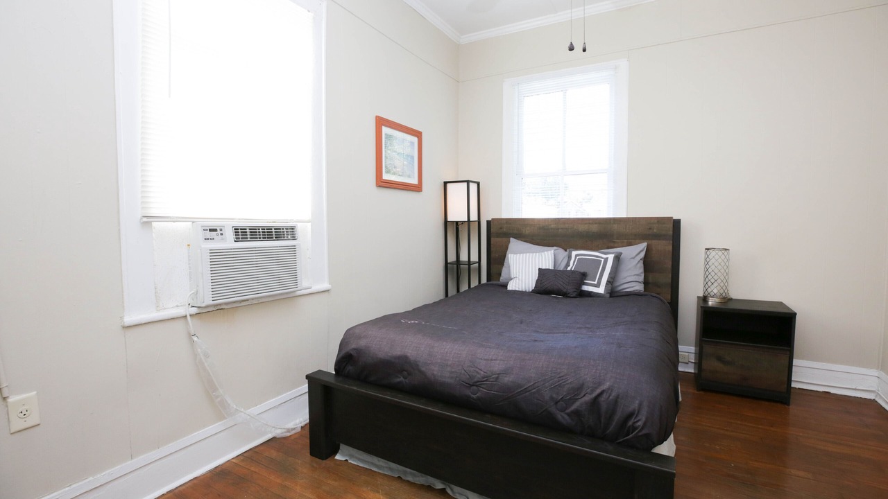 Photo of Bedroom in Downtown