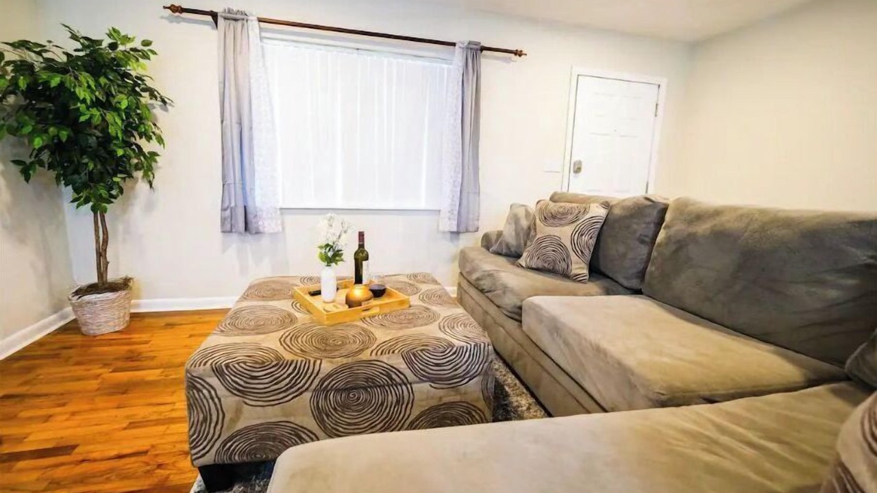 Photo of Livingroom in Milton