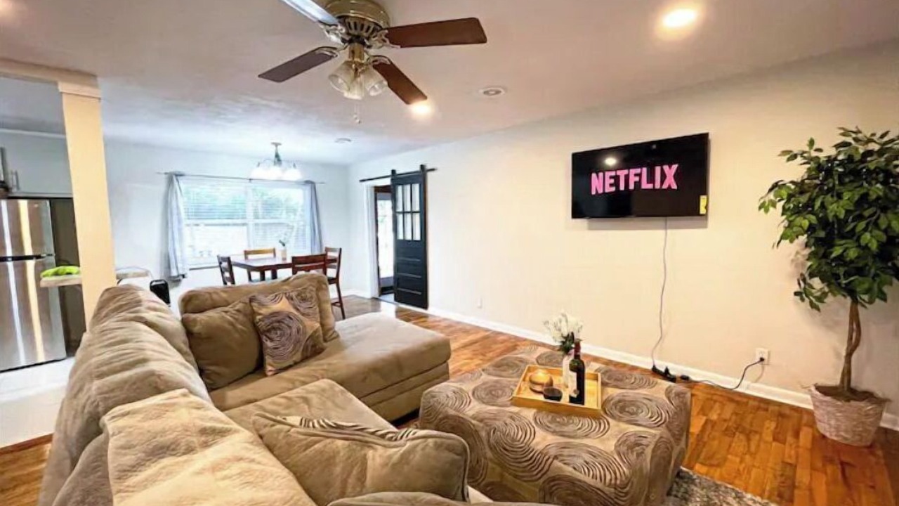 Photo of Livingroom in Milton