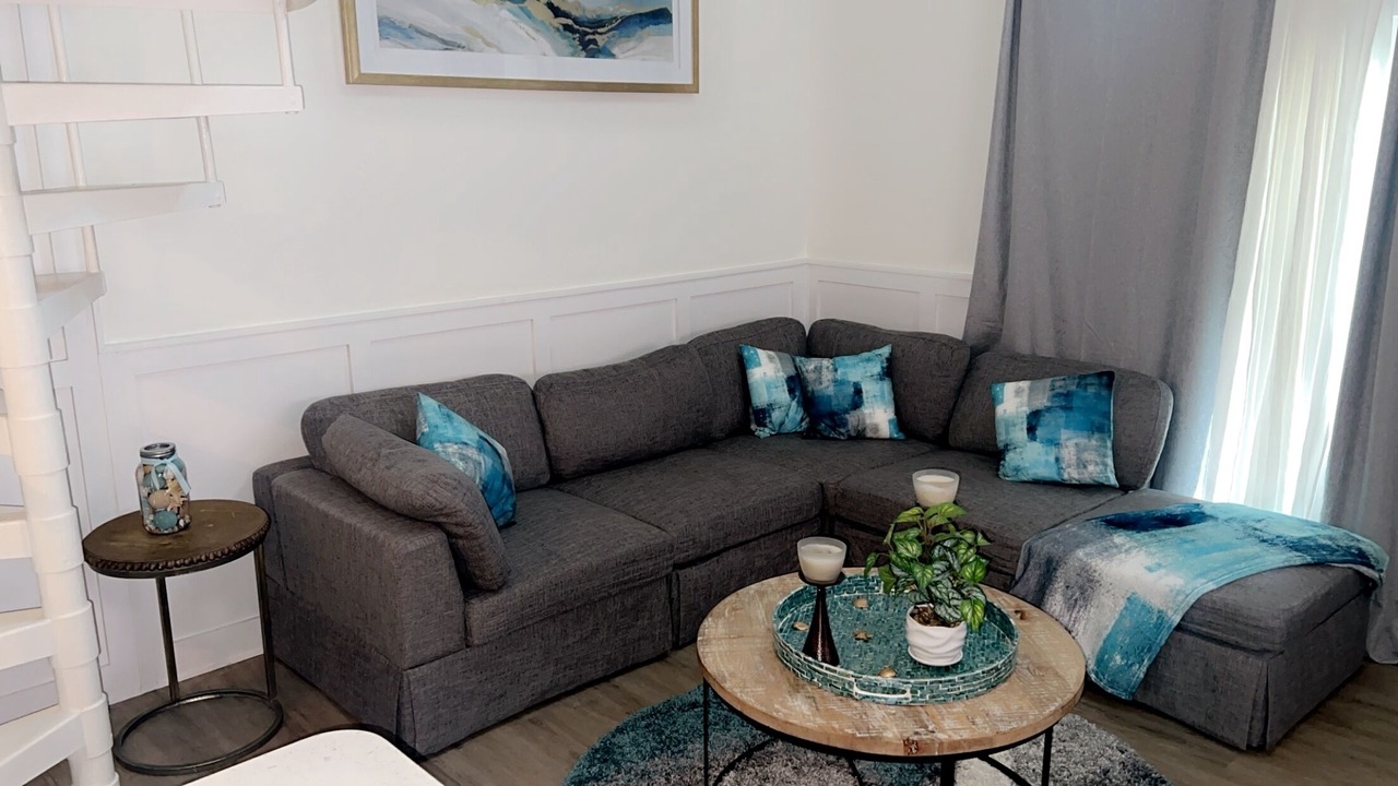 Photo of Livingroom in Lower Grand Lagoon
