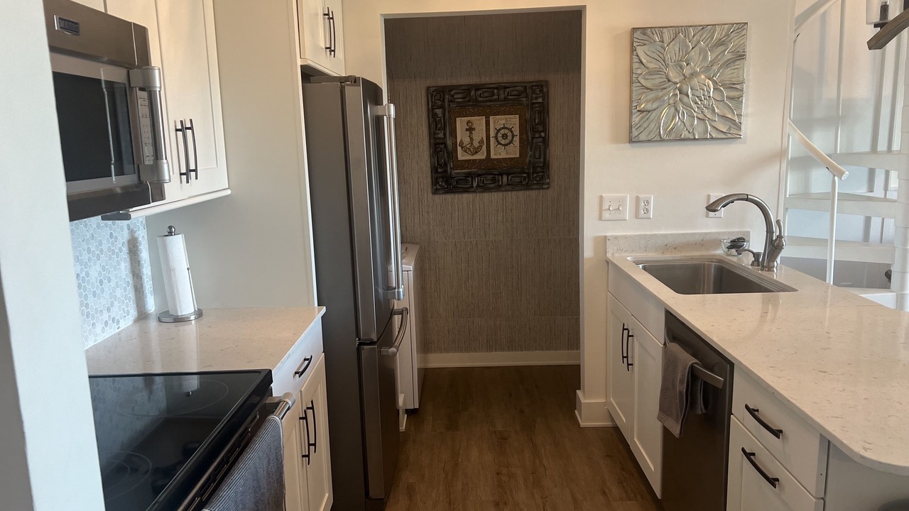 Photo of Kitchen in Lower Grand Lagoon
