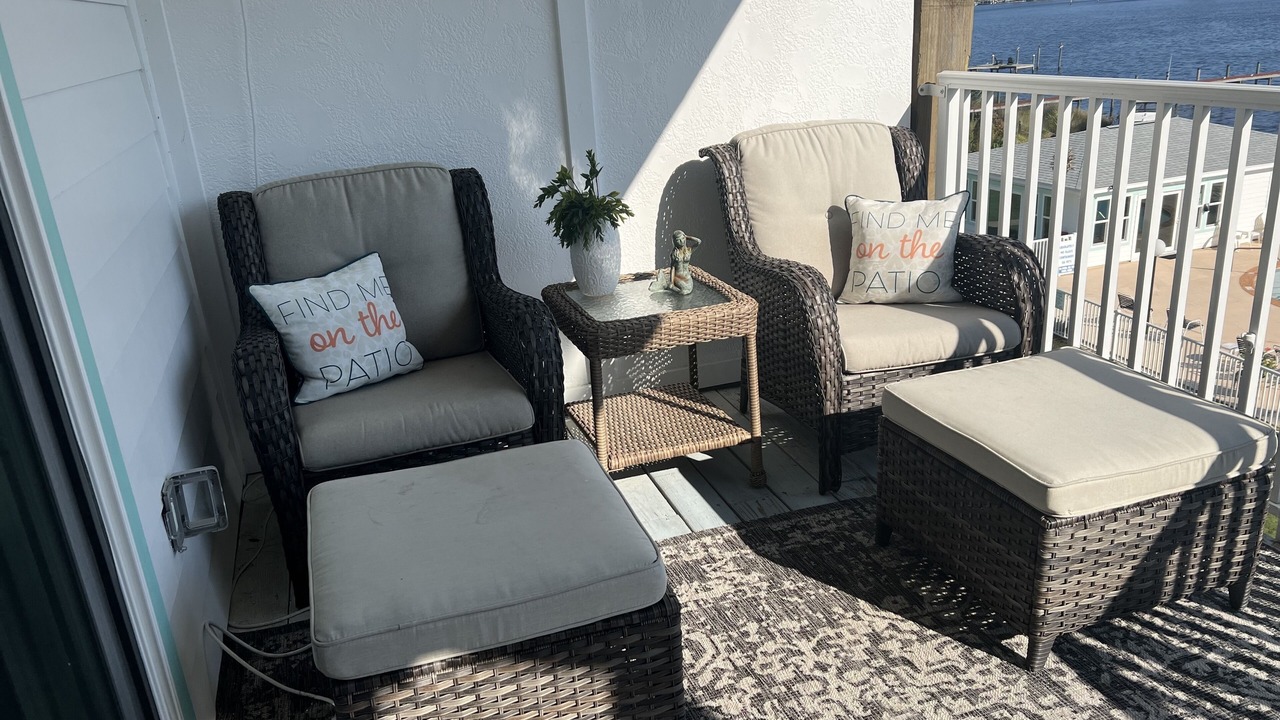 Photo of Patio Balcony in Lower Grand Lagoon