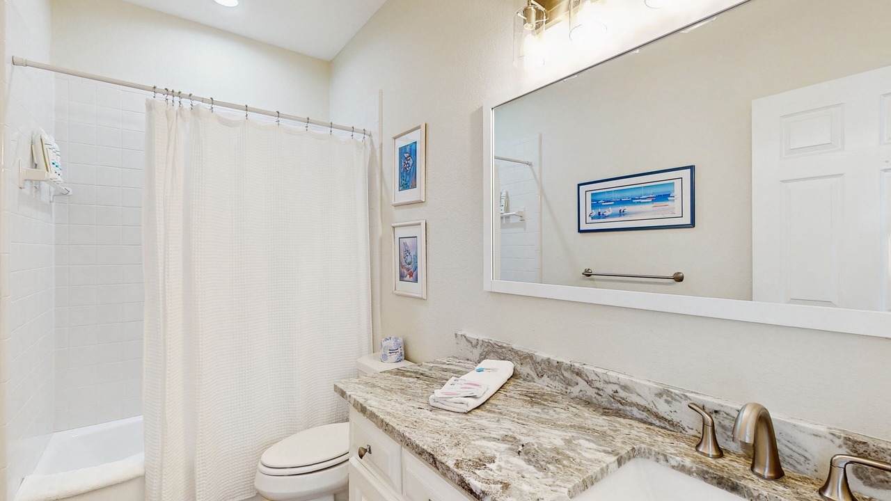 Photo of Bathroom in Plantation