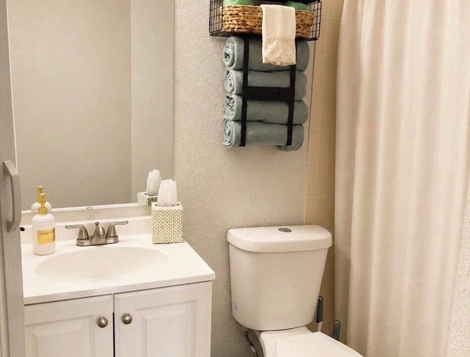 Photo of Bathroom in Embassy Hills
