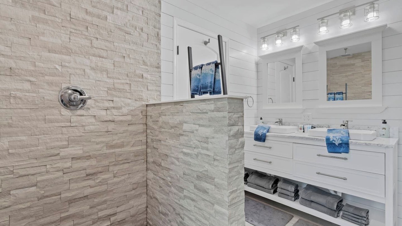 Photo of Bathroom in Biloxi