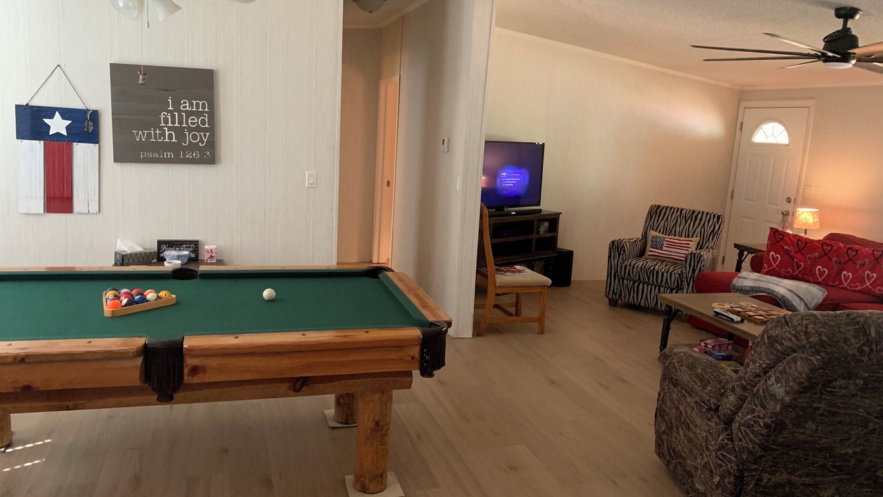 Photo of Bedroom in Avinger