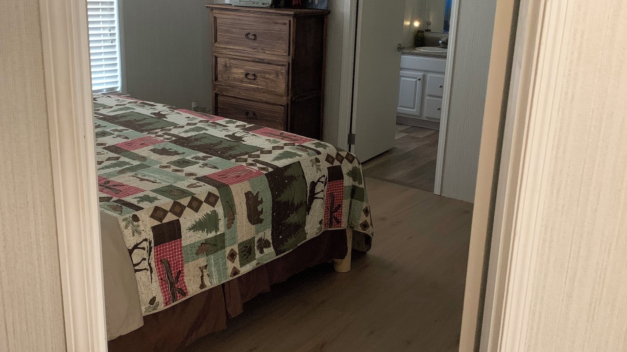 Photo of Bedroom in Avinger