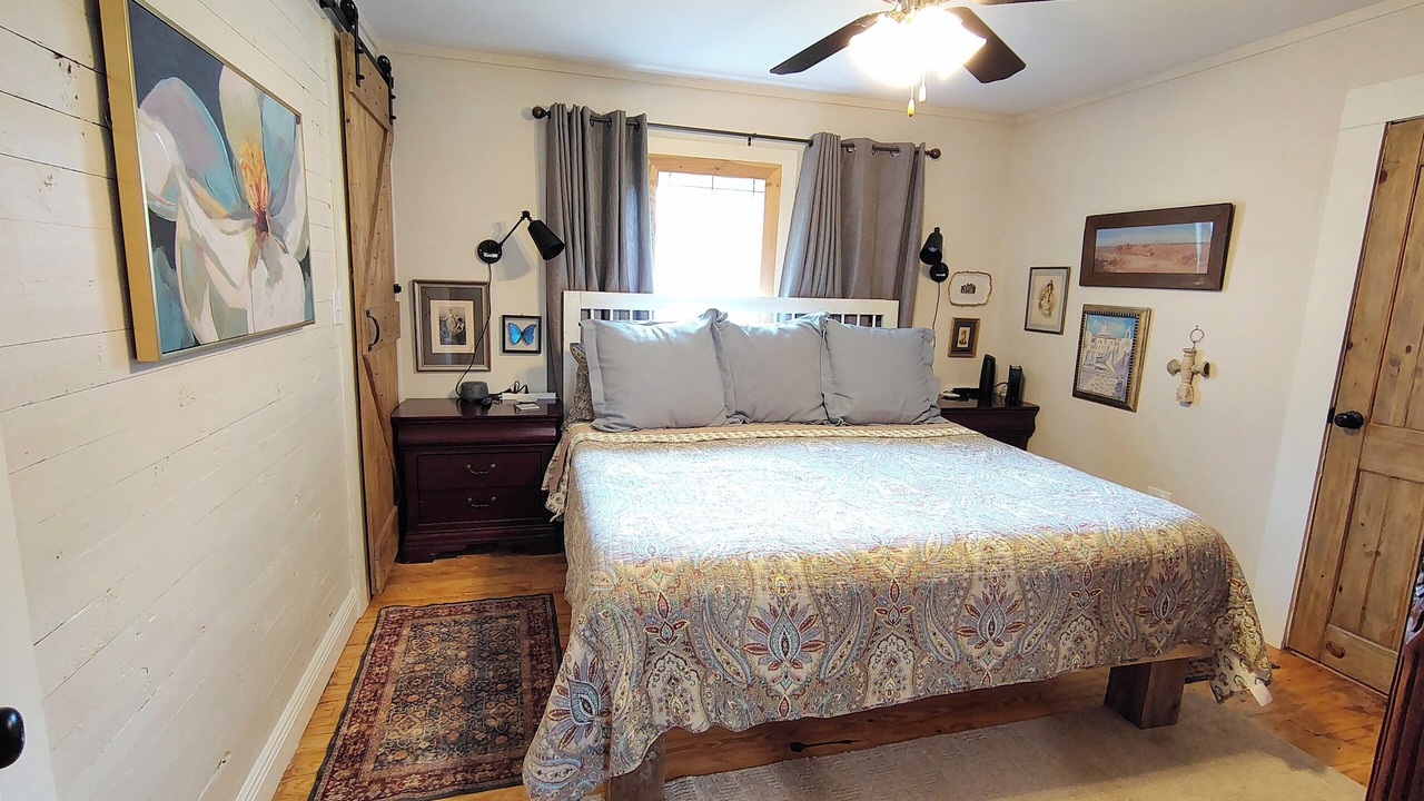 Photo of Bedroom in Steele