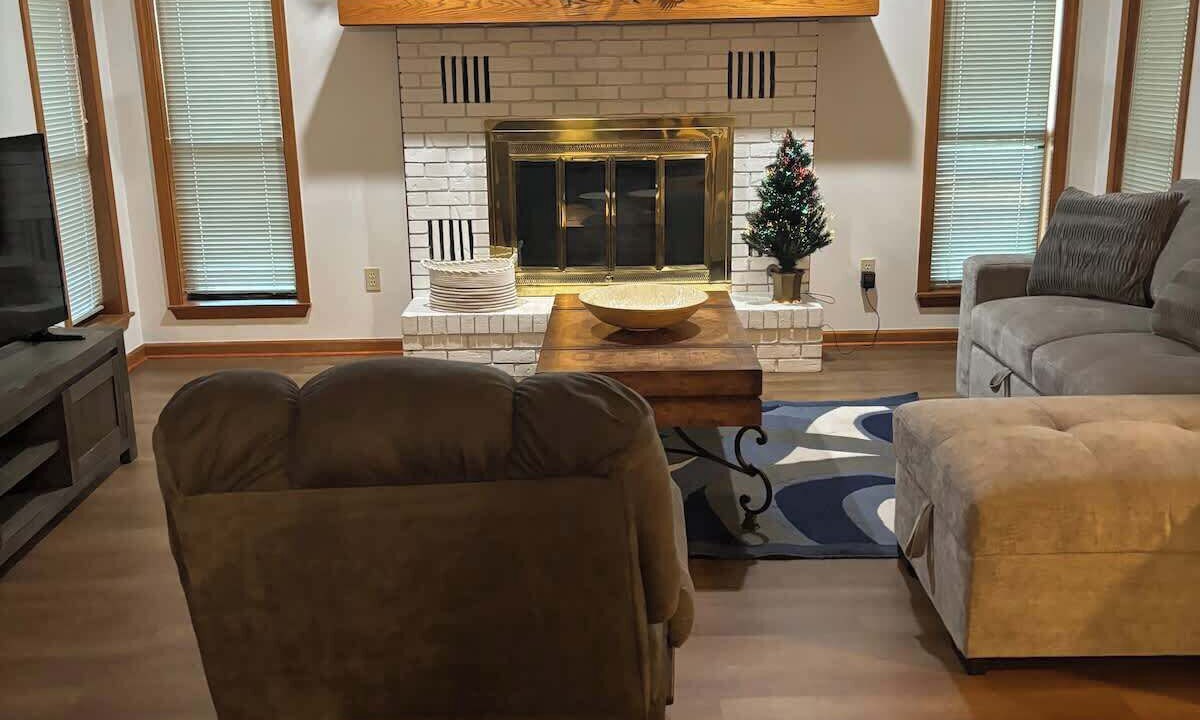 Photo of Livingroom in Benton