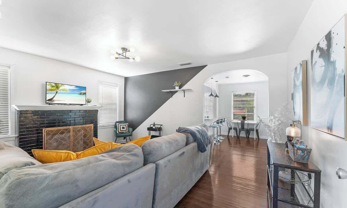 Photo of Livingroom in Southside