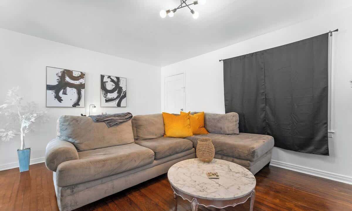 Photo of Livingroom in Southside