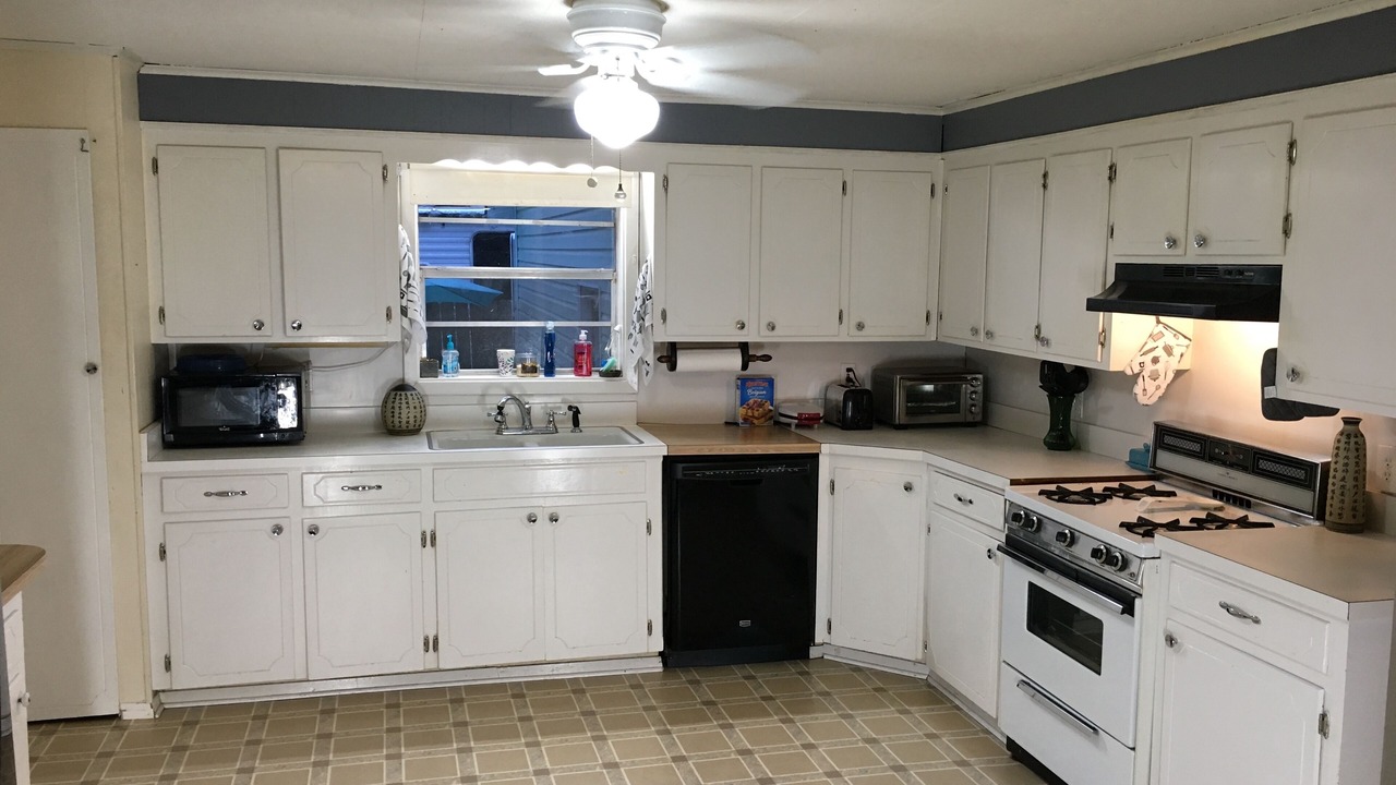 Photo of Kitchen in Lake View
