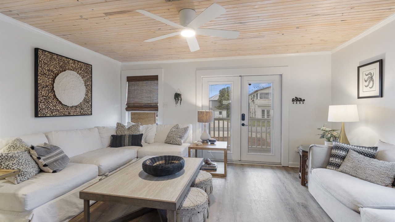 Photo of Livingroom in Kiska Beach