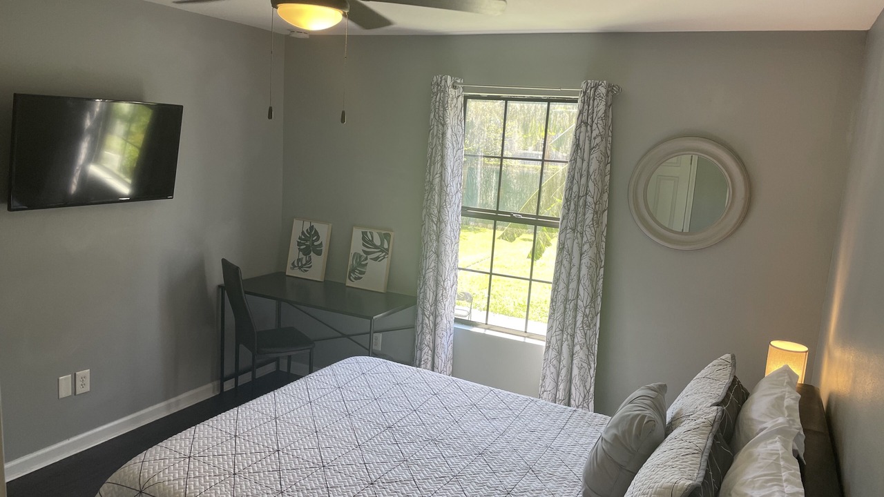 Photo of Bedroom in Broadmoor