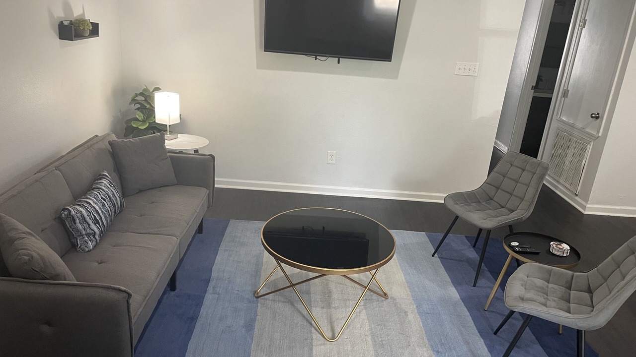 Photo of Livingroom in Broadmoor
